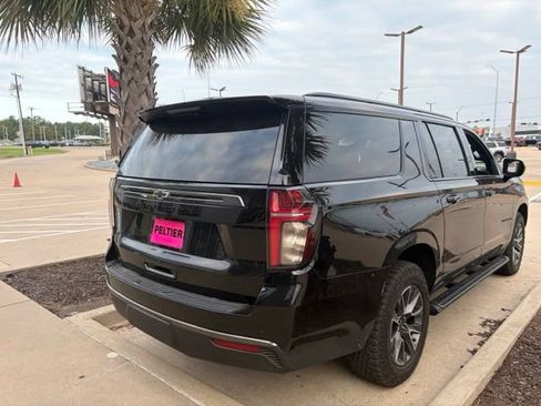 Used 2022 Chevrolet Suburban Z71 AWD/4WD image 24