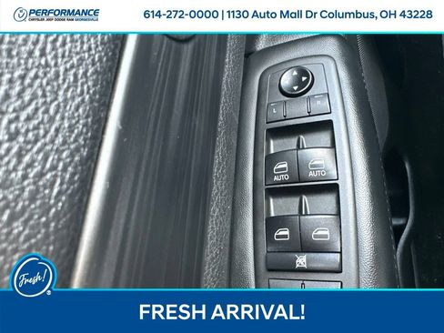 Used 2021 Jeep Grand Cherokee Altitude AWD/4WD image 26