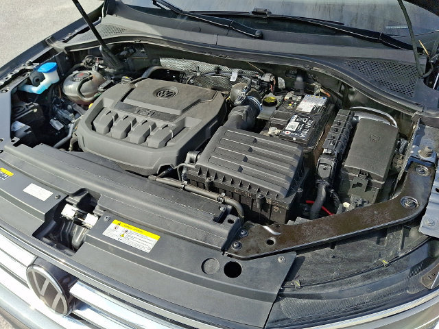 Used 2024 Volkswagen Tiguan SE AWD/4WD image 29