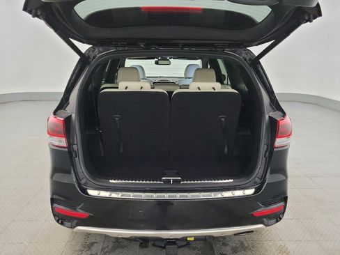 Used 2018 Kia Sorento SX image 29