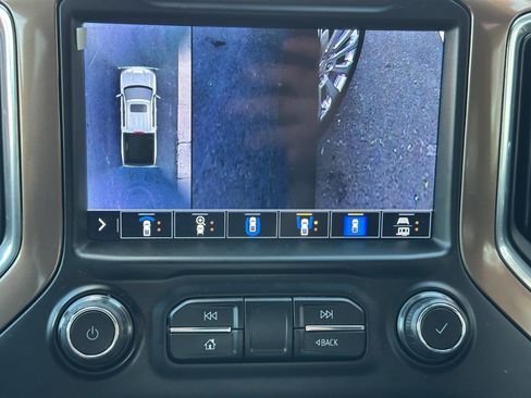 Used 2021 Chevrolet Silverado 1500 High Country w/ Technology Package image 55