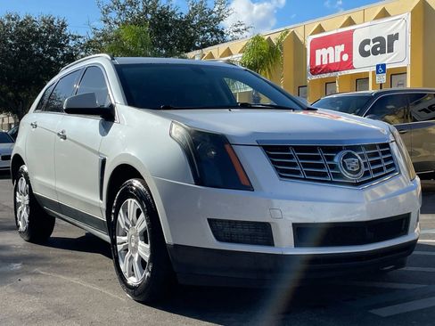 Used 2014 Cadillac SRX FWD image 3