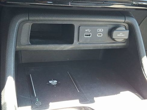 Certified 2025 Honda Pilot Touring image 22