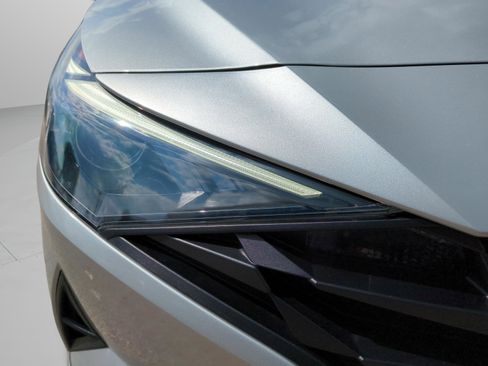 Used 2023 Hyundai Elantra SEL w/ Convenience Package image 24