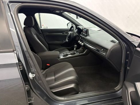 Used 2025 Honda Civic Sport image 13