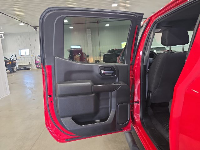 Used 2020 Chevrolet Silverado 1500 Custom Trail Boss w/ Custom Convenience Package AWD/4WD image 25