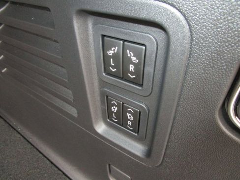 New 2026 GMC Acadia Denali w/ Super Cruise Package image 14