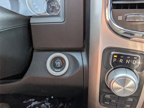 Used 2016 RAM 1500 Laramie w/ Convenience Group AWD/4WD image 25