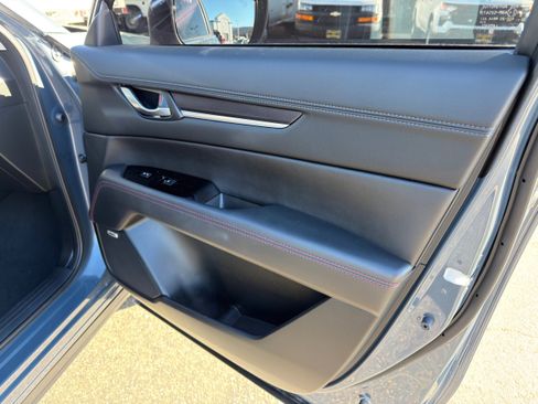 Used 2024 MAZDA CX-5 Carbon Edition image 11