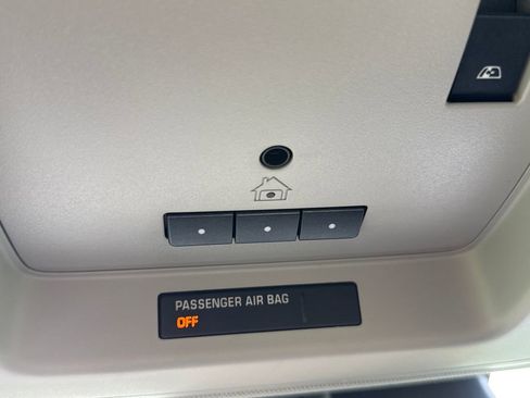 Used 2018 Chevrolet Silverado 1500 LTZ Z71 w/ Centennial Edition image 22