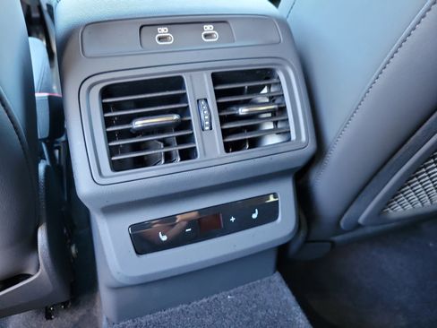 New 2025 Audi SQ5 Prestige image 15