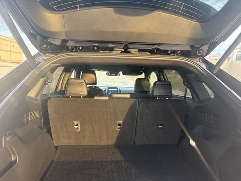 Used 2023 Ford Edge ST image 10