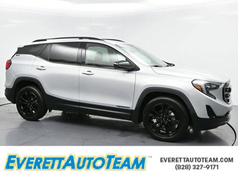 Used 2021 GMC Terrain SLE w/ Elevation Edition FWD image 1