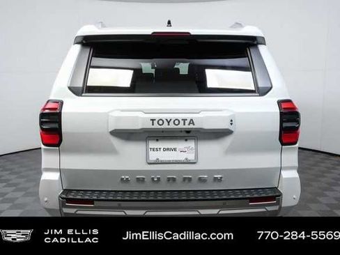 Used 2025 Toyota 4Runner Limited image 31