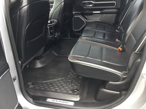 Used 2022 RAM 1500 Laramie image 9