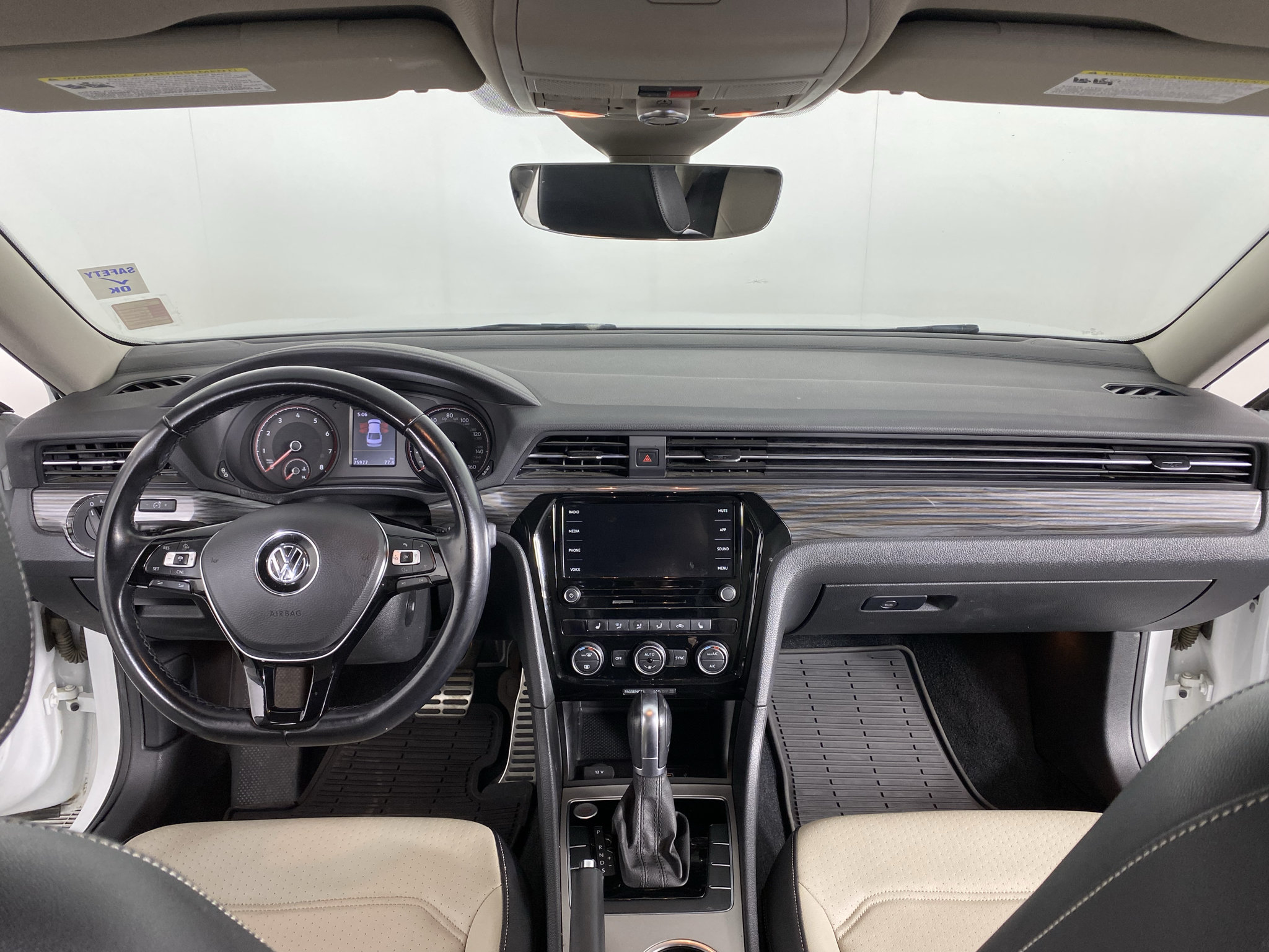 Used 2020 Volkswagen Passat 2.0T R-Line FWD image 18