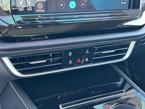 Certified 2024 Volkswagen Atlas SE AWD/4WD image 25