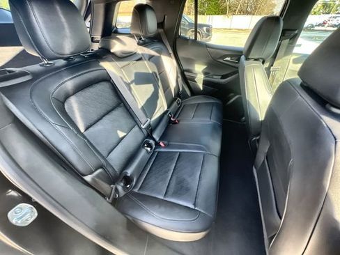 Certified 2025 Chevrolet Equinox LT w/ Convenience Package II image 18