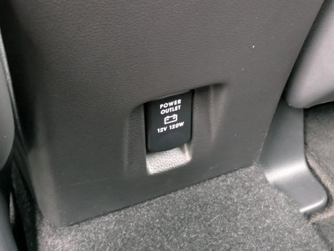 Used 2023 Mitsubishi Eclipse Cross SEL image 15