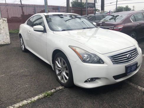 Used 2013 INFINITI G37 x Coupe w/ Premium Pkg image 1
