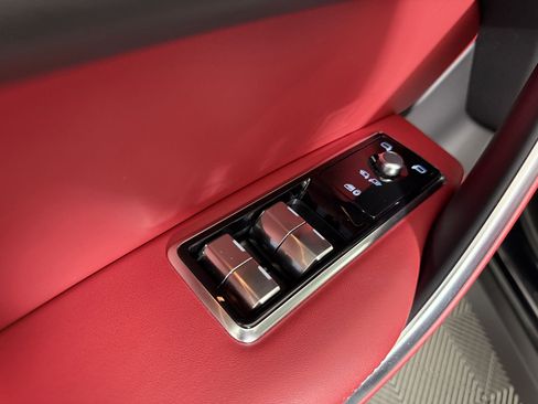 Used 2026 Jaguar F-PACE R-Dynamic S image 11