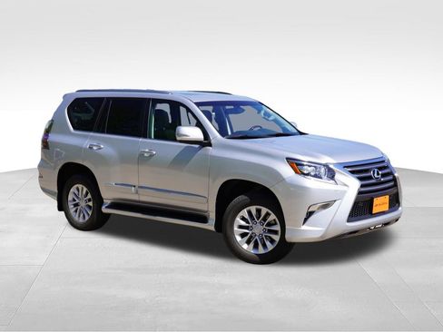 Used 2019 Lexus GX 460 Premium AWD/4WD image 2