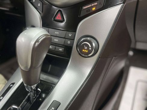 Used 2012 Chevrolet Cruze LTZ FWD image 24