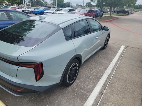 Used 2025 Kia K4 EX FWD image 4