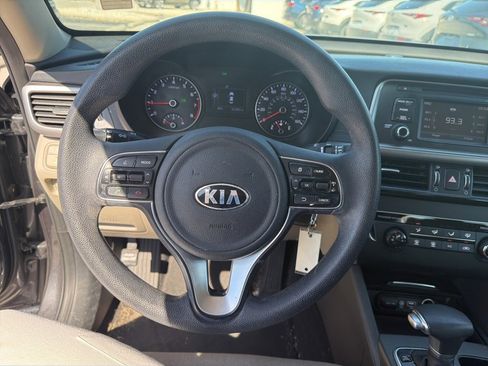 Used 2017 Kia Optima LX w/ Convenience Package image 16