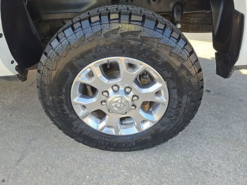 Used 2022 RAM 2500 Laramie AWD/4WD image 31