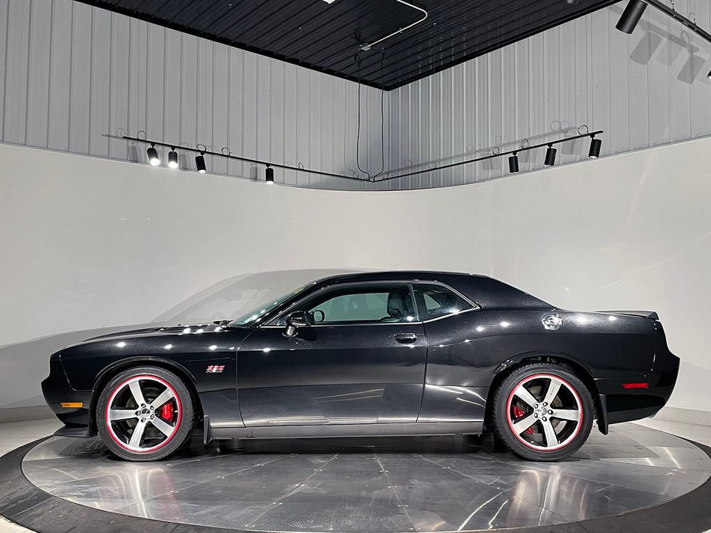 Used 2013 Dodge Challenger SRT8 w/ Harman Kardon Audio Group RWD image 10