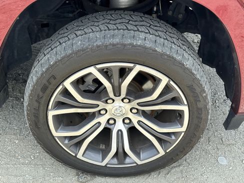Used 2025 RAM 1500 Tungsten w/ Off Road Group AWD/4WD image 15