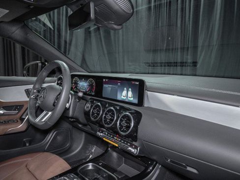 Certified 2026 Mercedes-Benz CLA 250 image 17