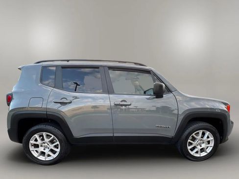 Used 2019 Jeep Renegade Sport w/ Sport Appearance Group AWD/4WD image 13