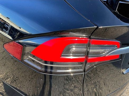 Used 2020 Tesla Model X Long Range image 23
