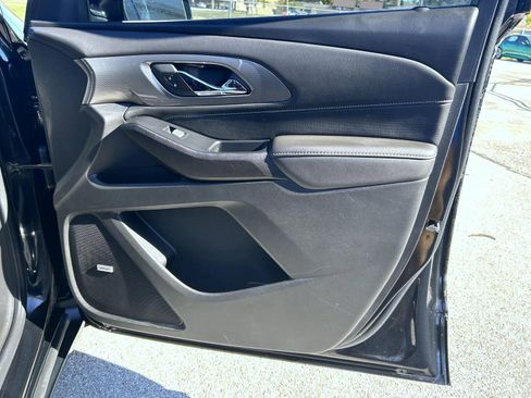 Certified 2023 Chevrolet Traverse Premier w/ Redline Edition image 15