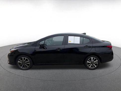 Used 2025 Nissan Versa SV FWD image 9