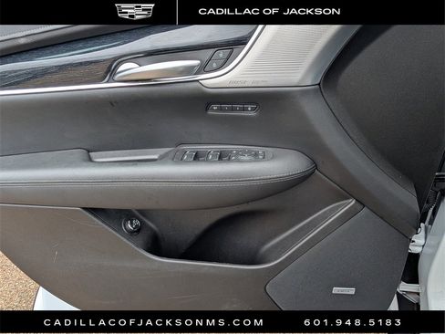 Used 2025 Cadillac XT5 Premium Luxury image 19