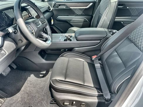 New 2026 GMC Acadia Denali w/ Super Cruise Package FWD image 24