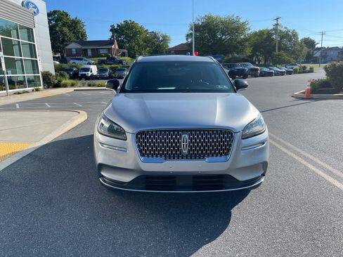 Used 2021 Lincoln Corsair AWD w/ Equipment Group 101A image 8