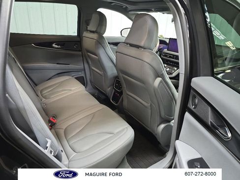 Used 2023 Lincoln Nautilus Reserve w/ Equipment Group 201A AWD/4WD image 21