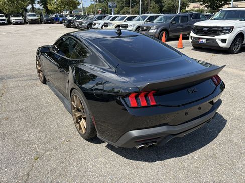 Used 2024 Ford Mustang GT Premium w/ GT Performance Package RWD image 7