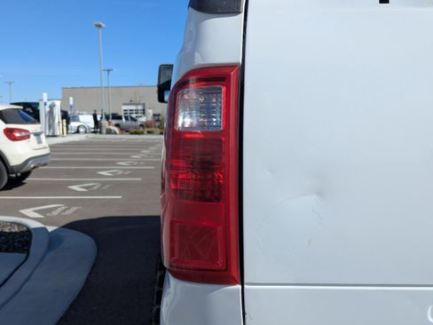 Used 2012 Ford F250 XLT w/ Advanced Security Group AWD/4WD image 40