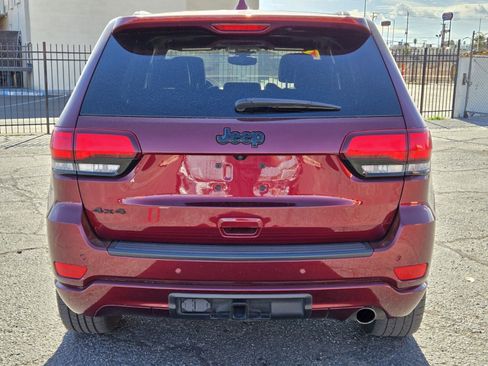 Used 2019 Jeep Grand Cherokee Altitude image 4