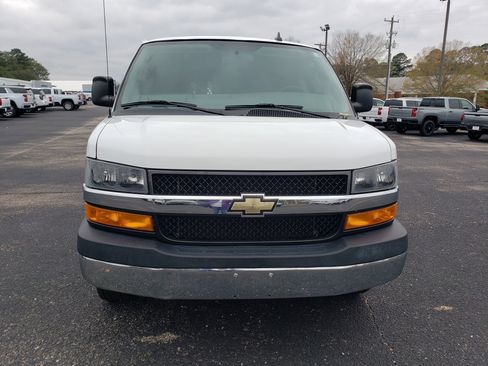 Used 2021 Chevrolet Express 2500 CARGO Full-size Cargo Van w/ Driver Convenience Package image 9