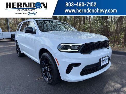 Used 2024 Dodge Durango GT image 1