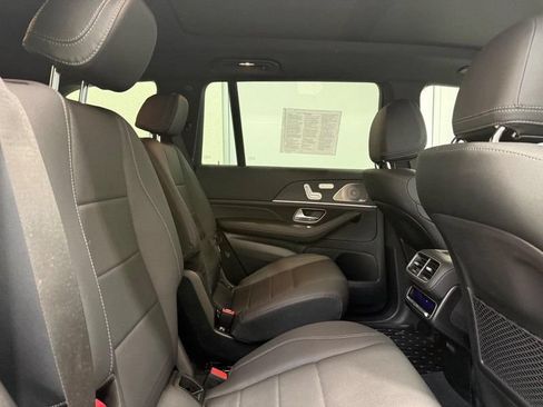 Certified 2025 Mercedes-Benz GLS 450 4MATIC image 9