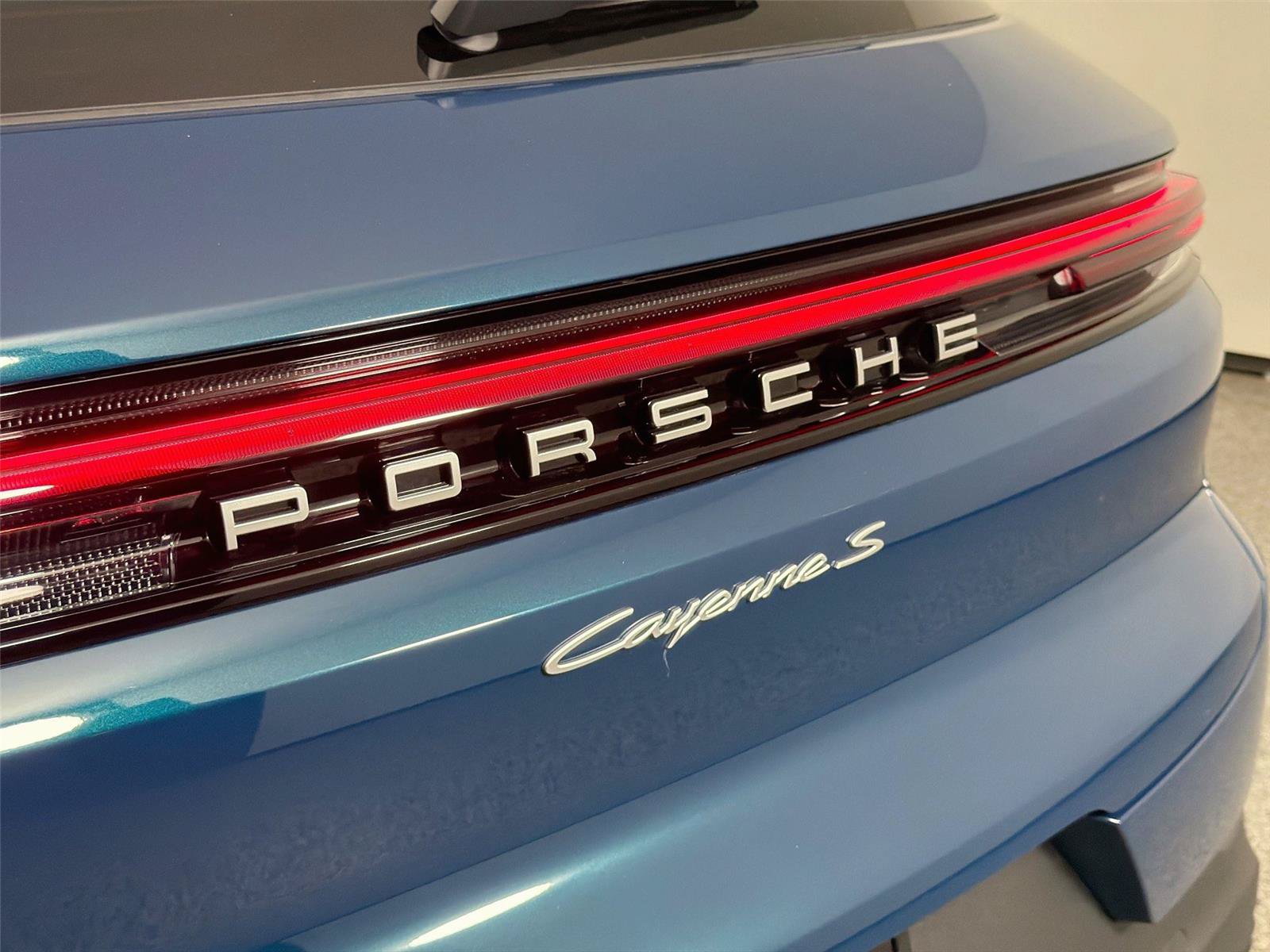 Certified 2026 Porsche Cayenne S AWD/4WD image 17