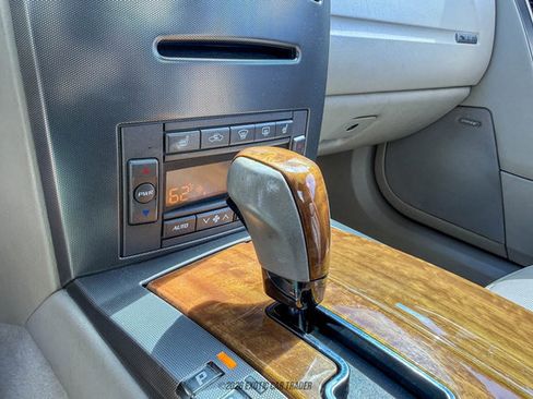 Used 2005 Cadillac XLR RWD image 44