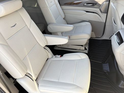 Certified 2024 Cadillac Escalade ESV Sport Platinum w/ LPO, ONYX Package AWD/4WD image 13